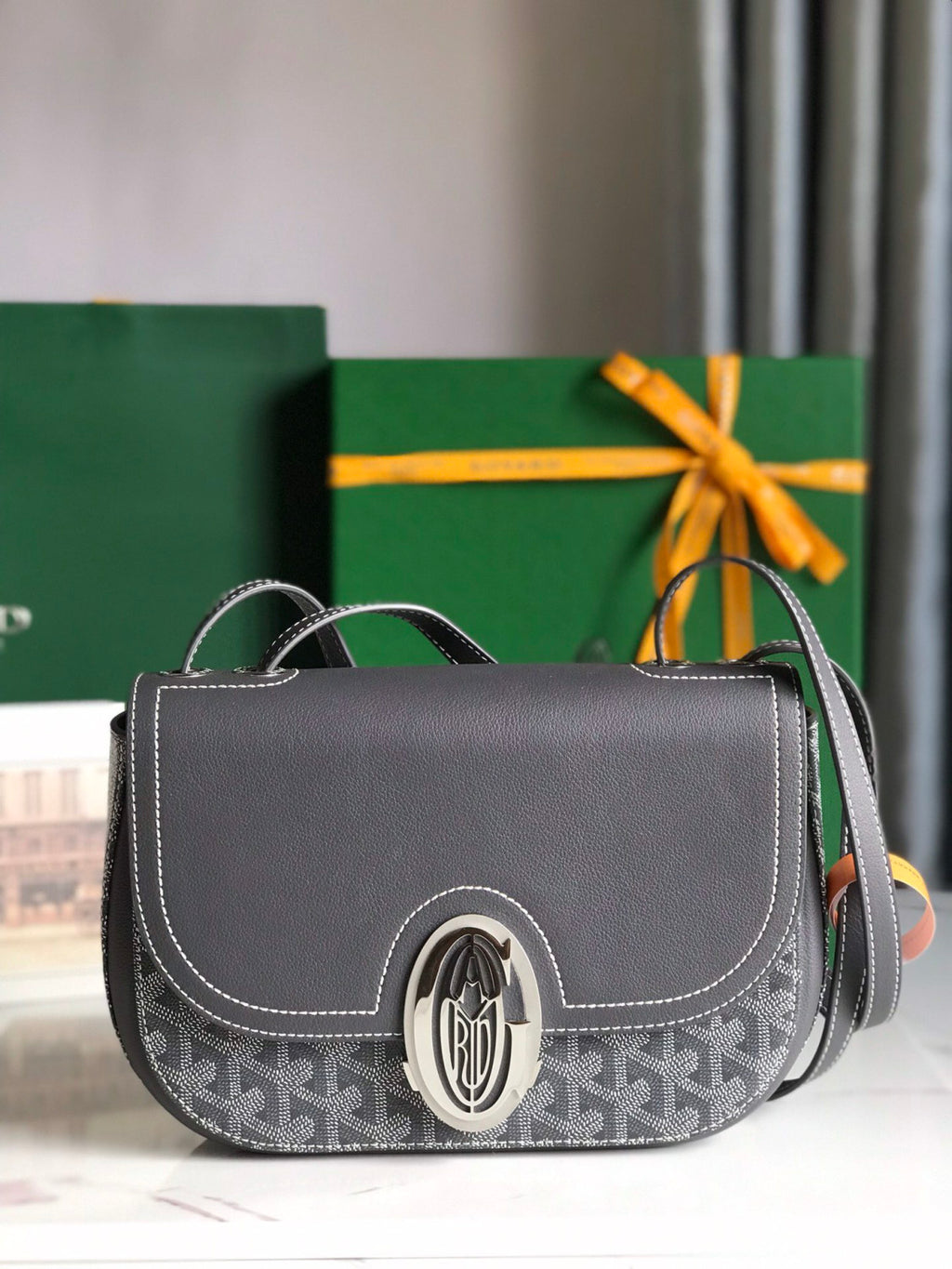 Goyard 233 Classic Edition Fashionable Modern Canvas And Calfskin Crossbody Bag With Metal Logo Buckle Bag Bags #196800