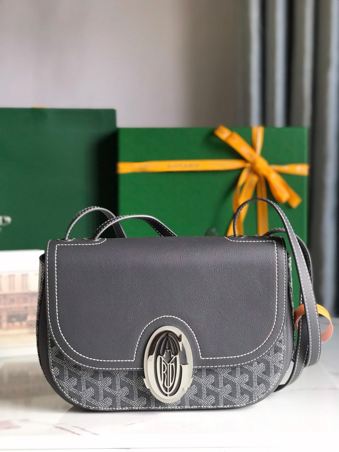 Goyard 233 Classic Edition Fashionable Modern Canvas And Calfskin Crossbody Bag With Metal Logo Buckle Bag Bags #196800