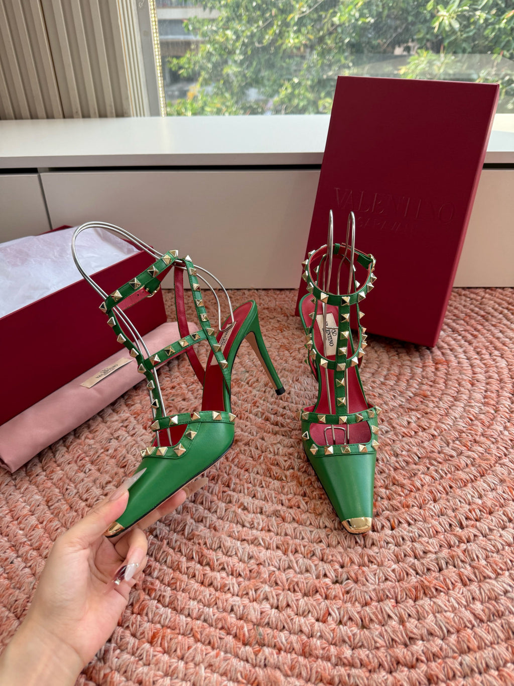 Valentino Rockstud Kidskin Pumps 100mm for Woman #385071
