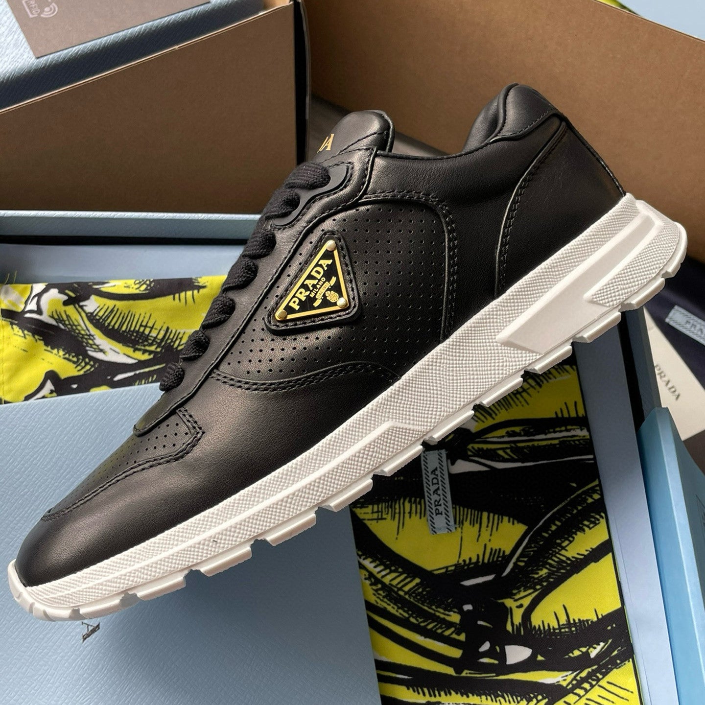 Prada Men's And Women's Spring/Summer Fashion Casual Round Toe Lace Up Enamel Triangle Metal Logo Leather Low Top Casual Sneakers  Shoes #78337