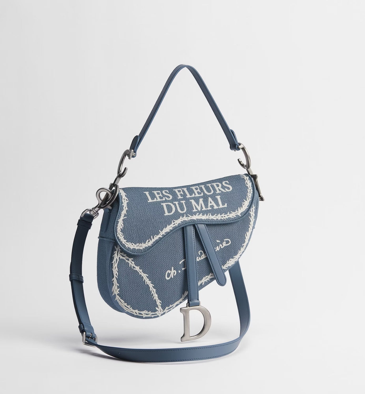 Dior Saddle Bag Blue Base With White' Book Cover' Embroidery ' Les Fleurs Du Mal' Motif Stirrup And D-ring Charm Vintage Silver-coloured Handbag Shoulder Bag And Crossbody Bags M0469VEHQ_M49I #197373