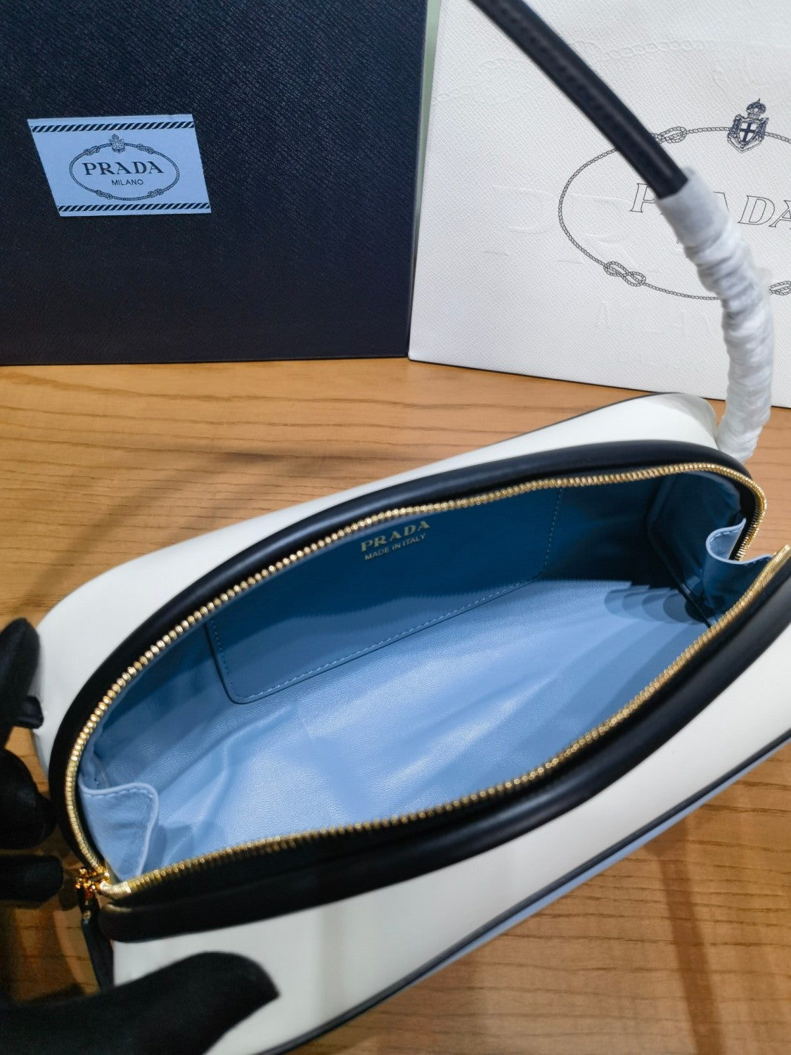 Prada Swing Women's Solid Color Letter Logo Zipper Closure Calfskin Handbag Shoulder Bag Bags #77148