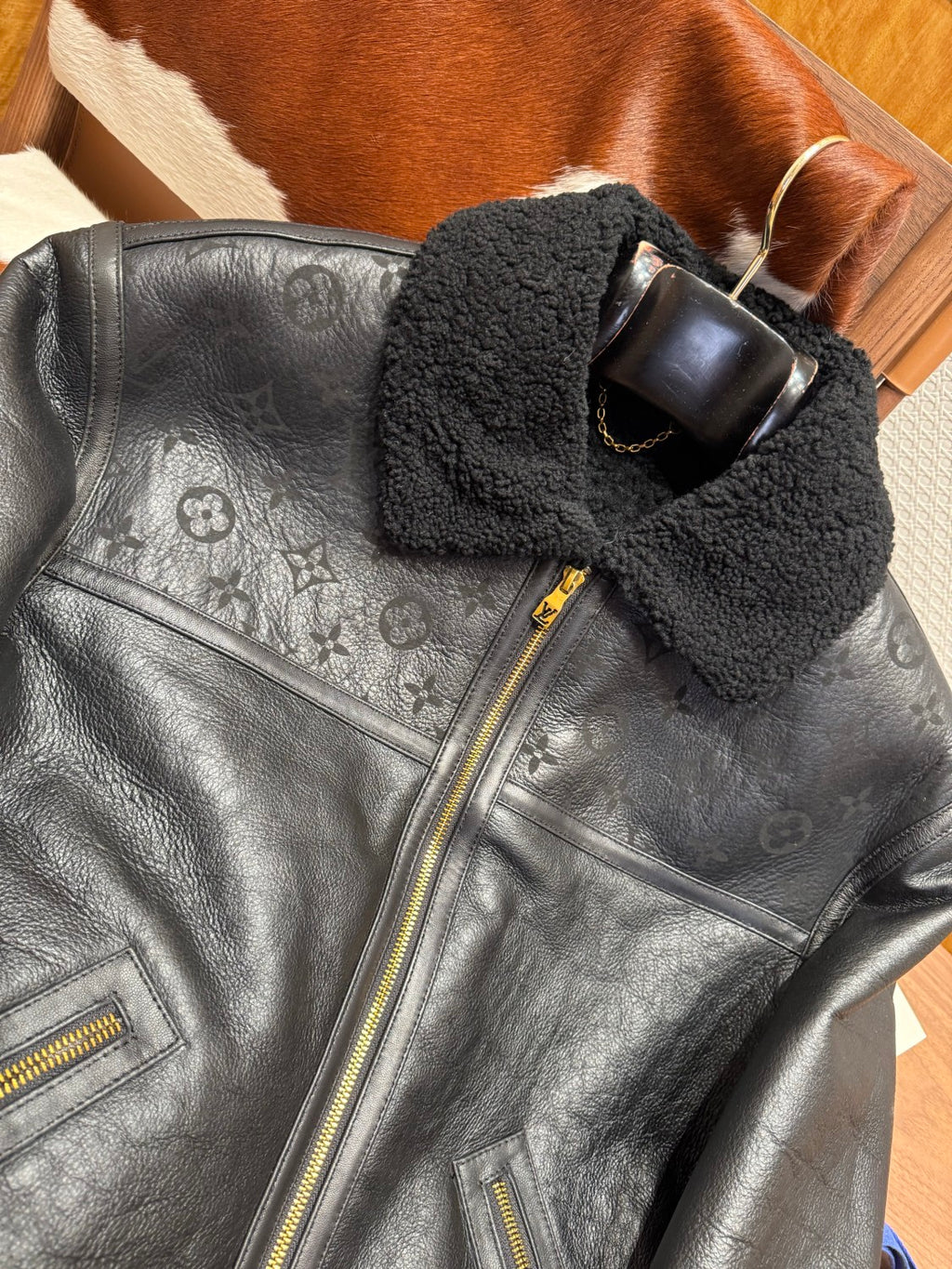 Louis Vuitton Men's Winter Solid Colour Printed Lambskin Wool Zip Up Long Sleeve Jacket #76879