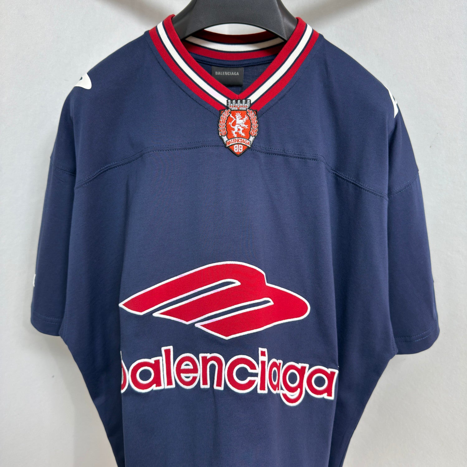 Balenciaga  Men's 3b Football V-neck T-shirt Oversized in Dark Navy red #334655