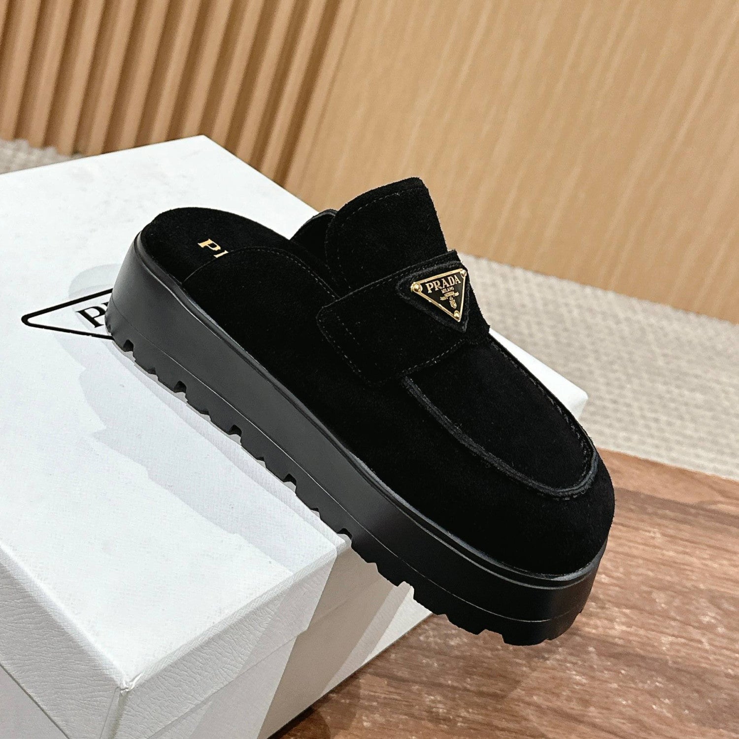 Prada Women's Spring And Summer Solid Color Suede Round Head Overfoot Leather Birkenstocks Slippers Shoes #76559