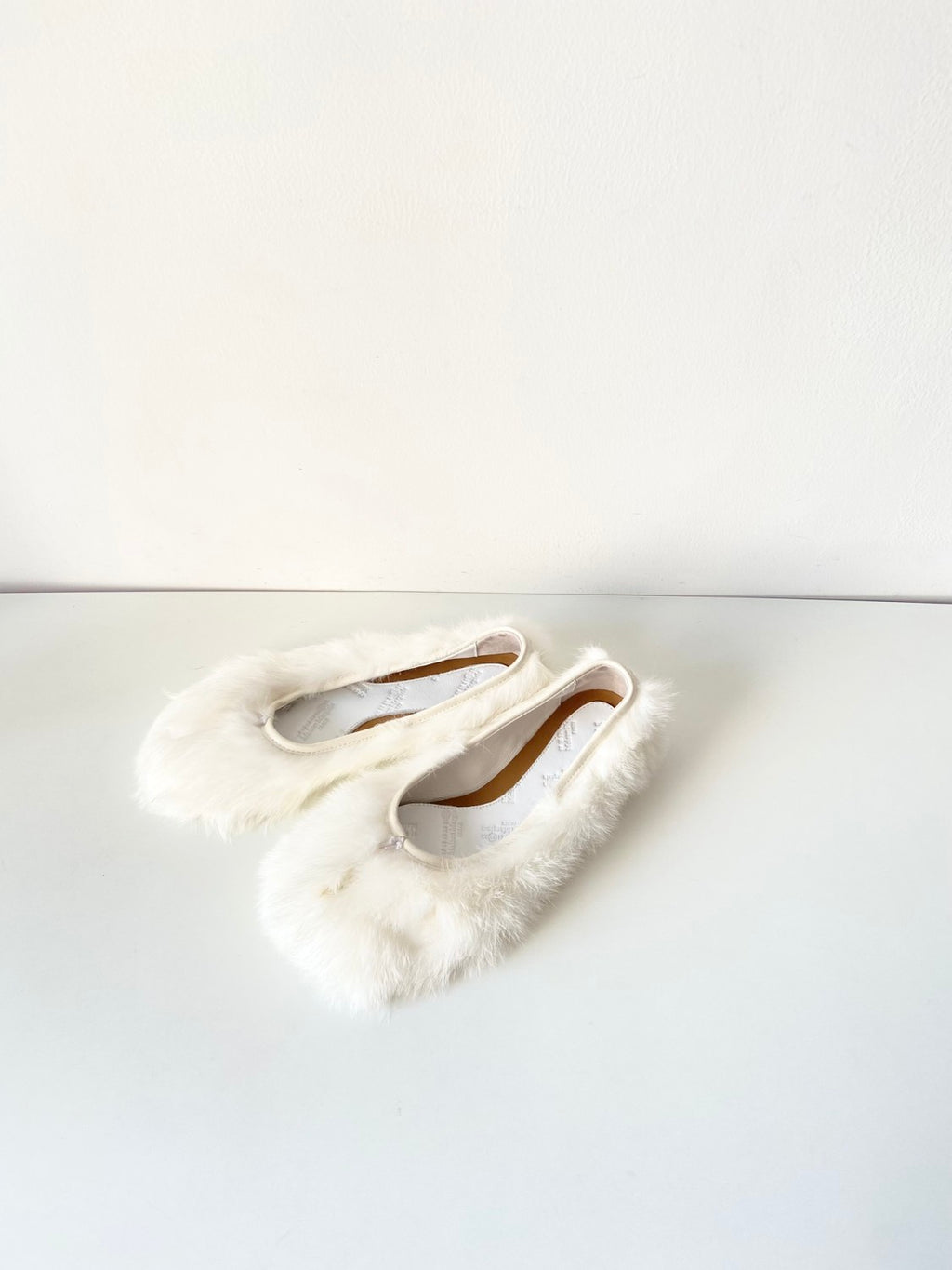 Maison Margiela Spring And Autumn Plush Split Toe Shoes Fashion Casual Comfortable Flat Shoes Solid Colour Temperament Women's Shoes #81148