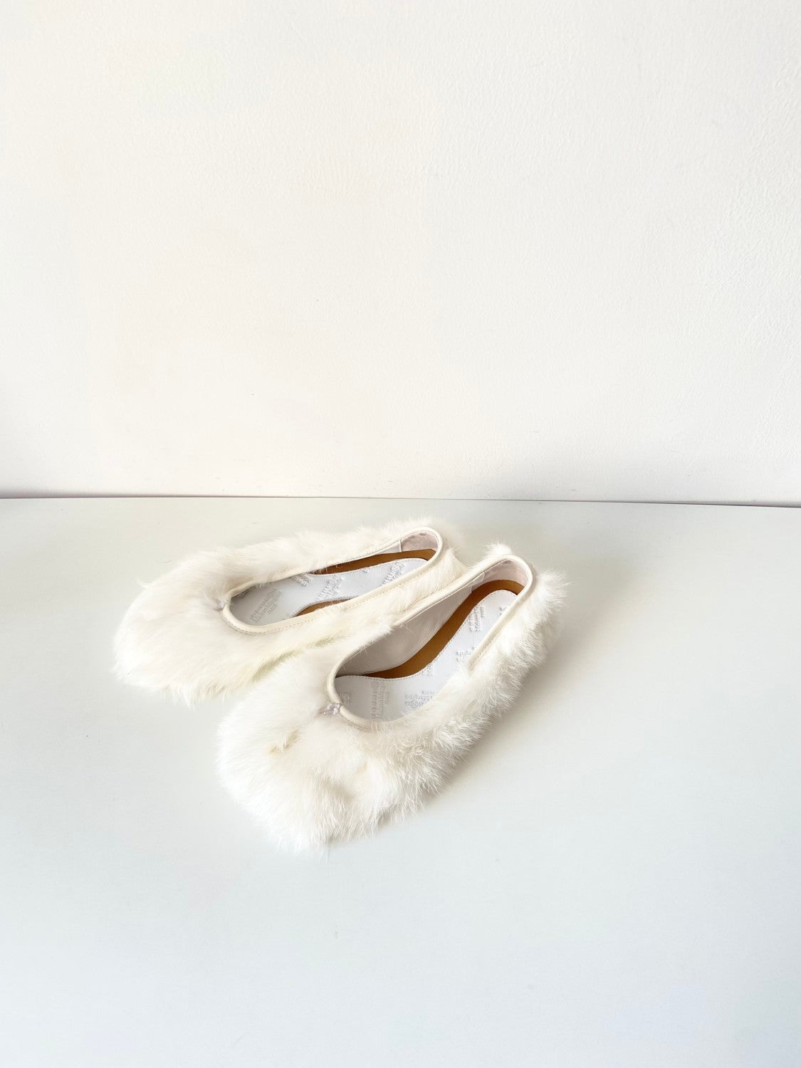 Maison Margiela Spring And Autumn Plush Split Toe Shoes Fashion Casual Comfortable Flat Shoes Solid Colour Temperament Women's Shoes #81148