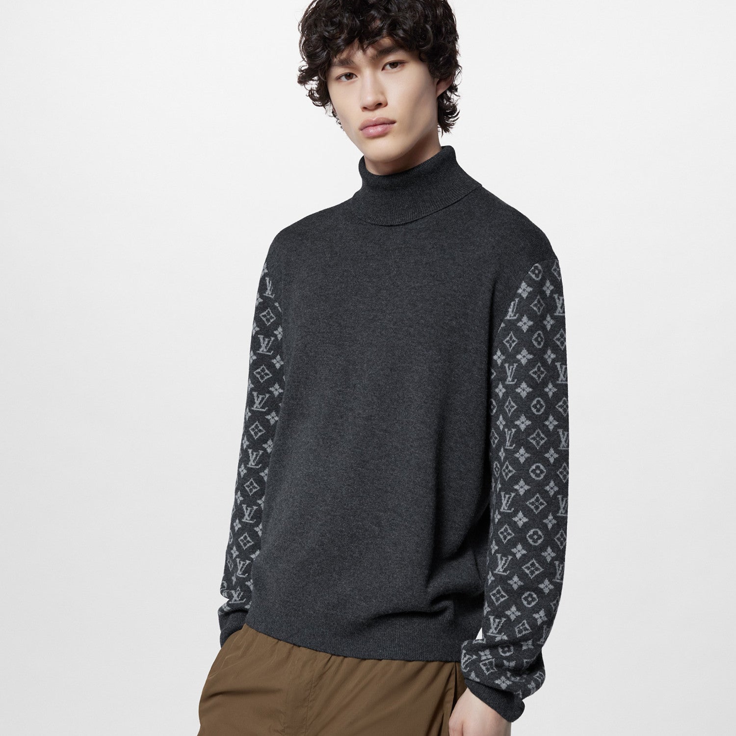 Louis Vuitton Men's Spring Dark Gray Wool Spun Cashmere Blend Turtleneck Sweater #97166