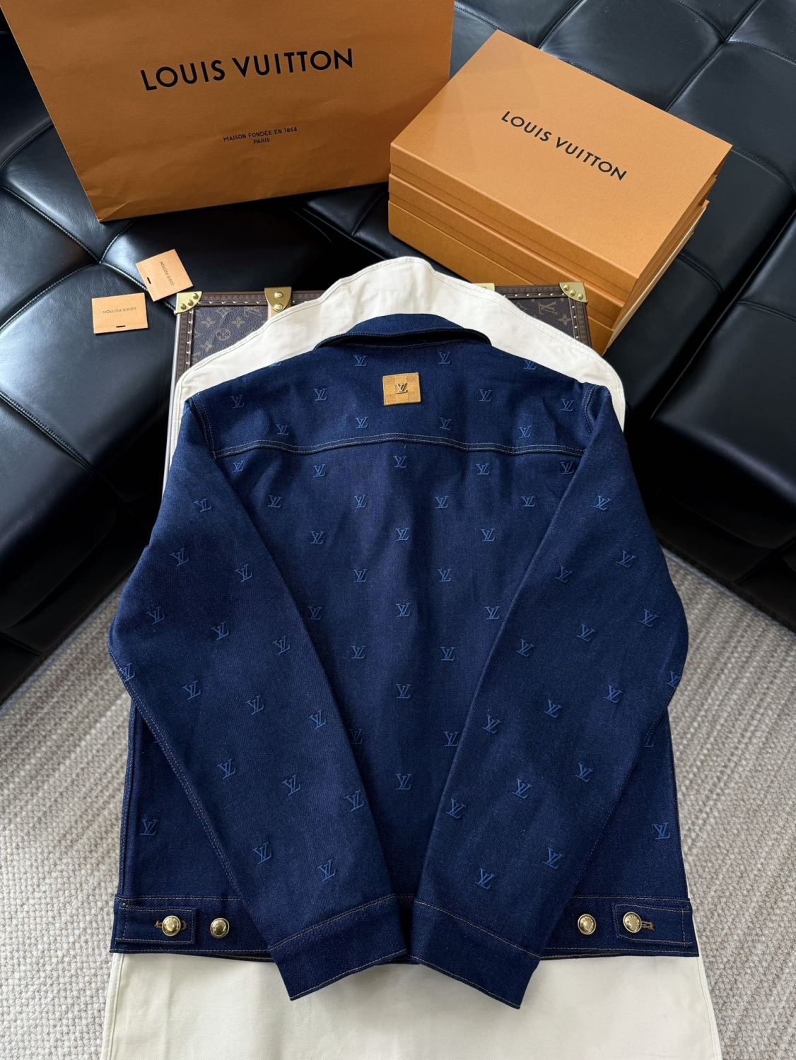 Louis Vuitton Men's Spring And Autumn Logo Embroidery Color Line Single Breasted Denim Long Sleeved Jacket Jeans Pants Set Suit #74128