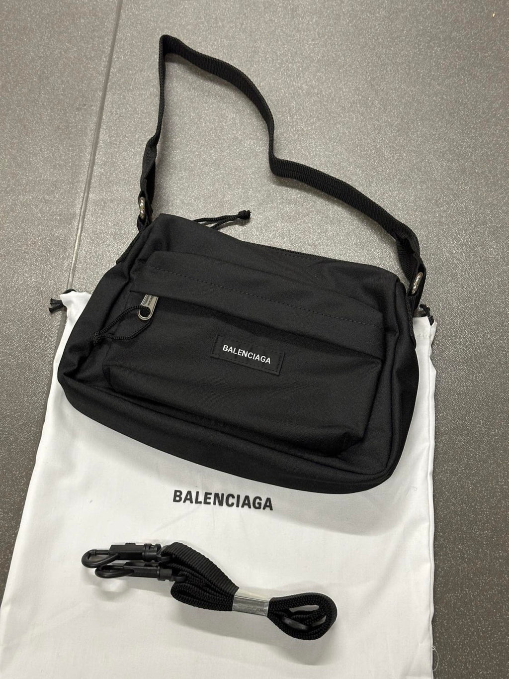 Balenciaga Special Offer Bags Paris Explorer Mens Black Fabric Handbag Letter Logo Detail Zipper Closure Top Handle Shoulder Bag temporary