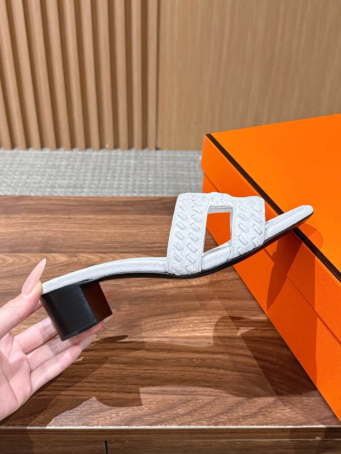 Hermès Woven Low Heel Slippers #384073