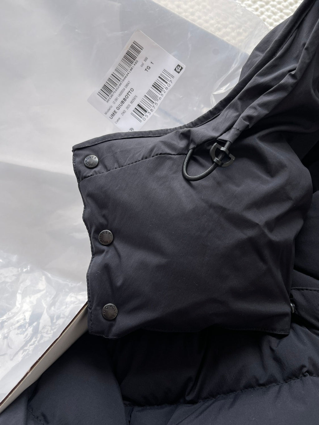 Moncler Men's Winter Black Letters Logo Print Zipper Hooded Short Puffer Down Long Sleeve Jacket #73745