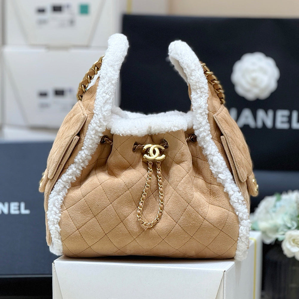 Chanel 25K Teddy Handbag #376285