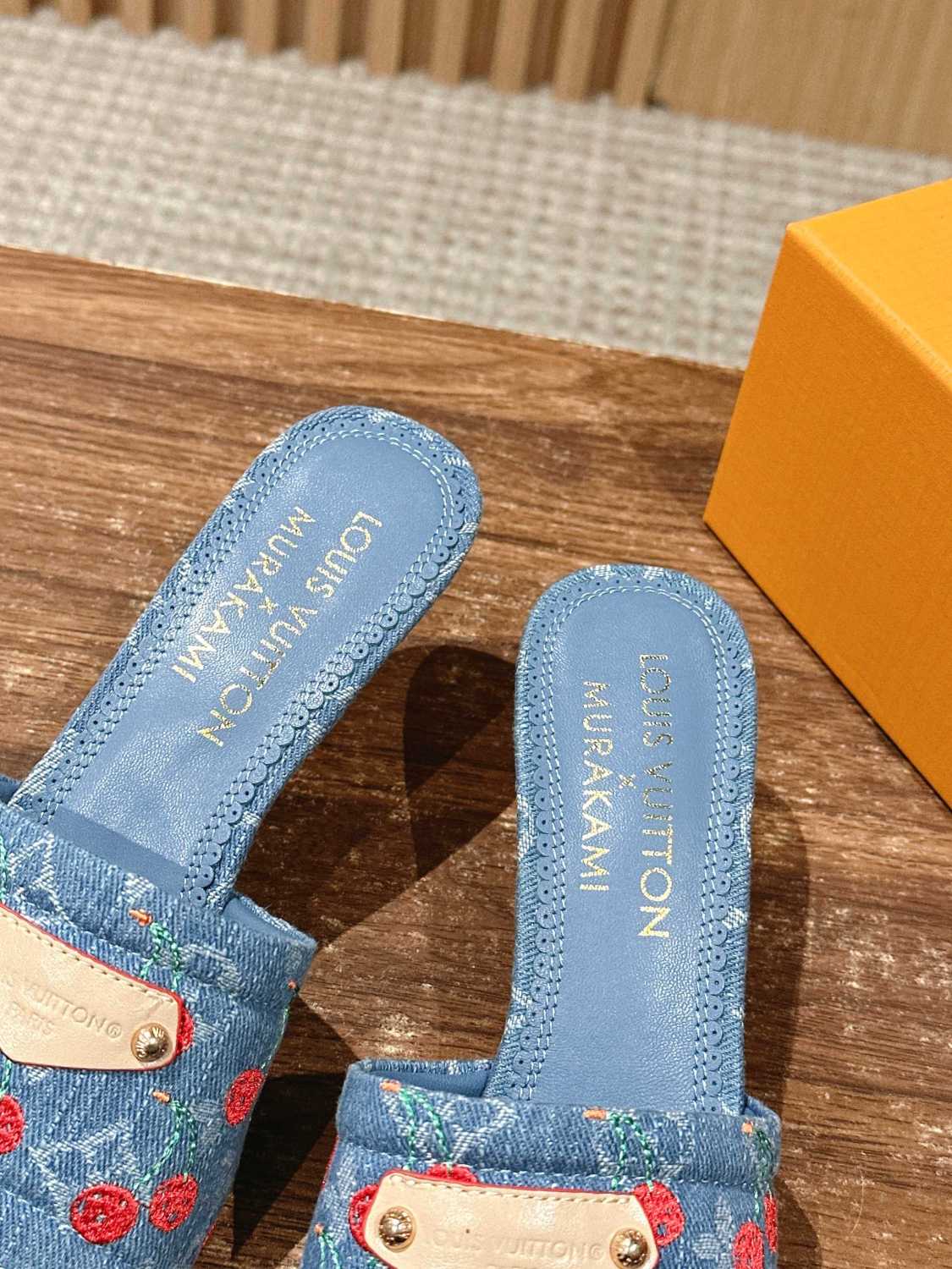 Louis Vuitton  x TM Lily Series Summer Logo Embroidery Solid Color Cool Slippers With Exposed Toes And A Unique Heel Height Of 5.5cm Casual Shoes #81735