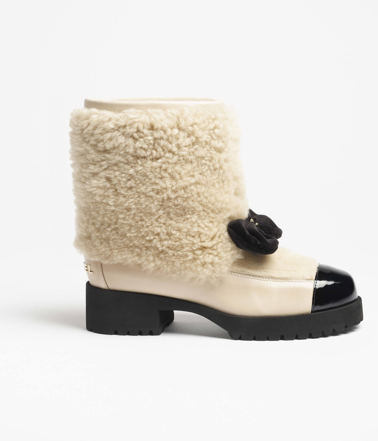 Chanel Short Boots Shearling Lambskin Calfskin Lambskin Patent Calfskin Beige Black #334244