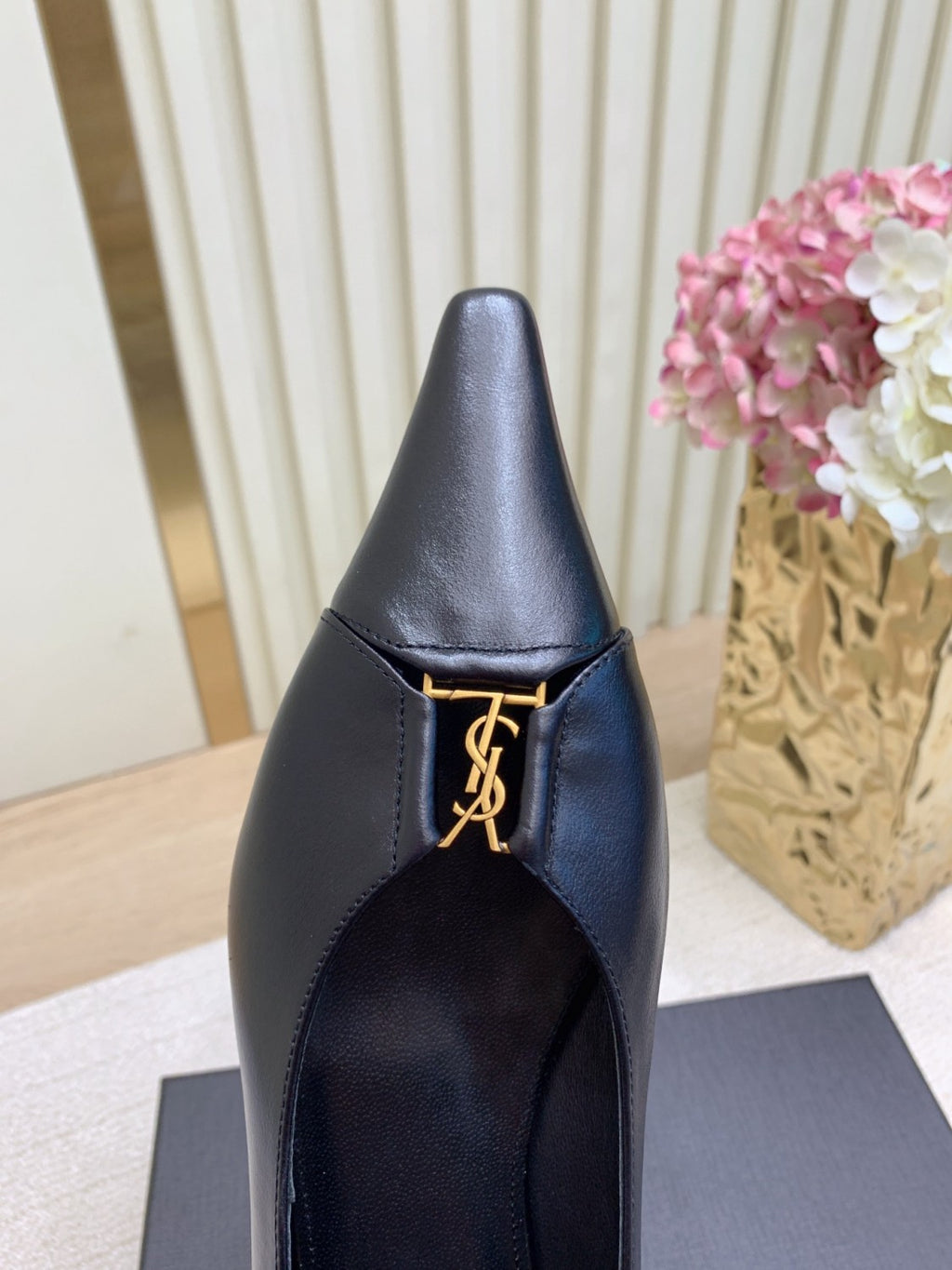Saint Laurent Latest 2025 Silk Leather Spring/Summer Runway Single Shoes #332701