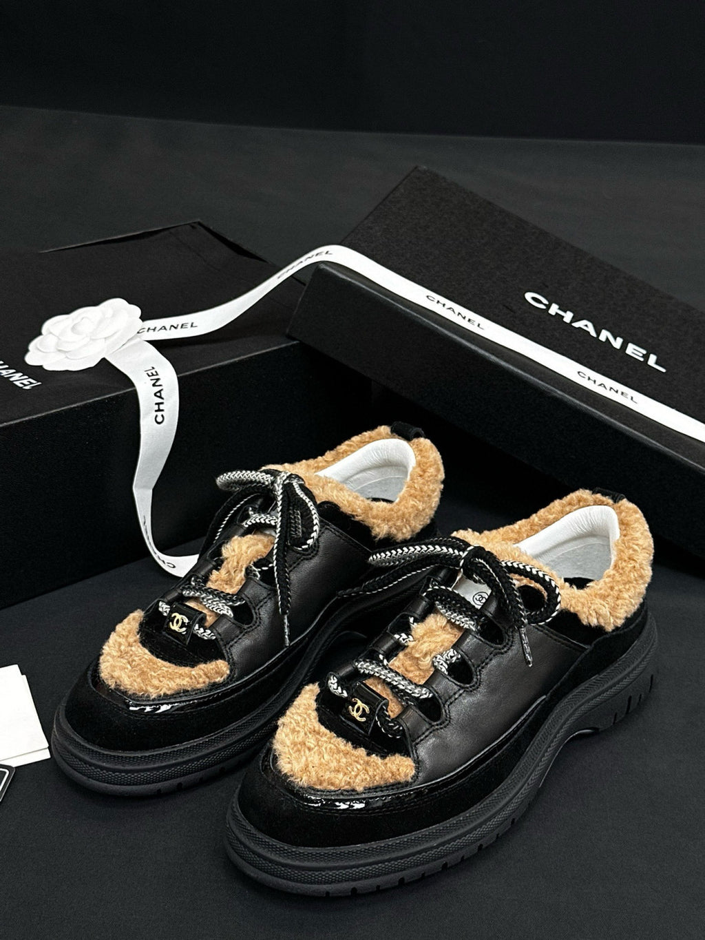 Chanel Women's Autumn/winter Color-Block Classic Fashion Round Toe Lace-up Low-top Leather Casual Shoes #78123