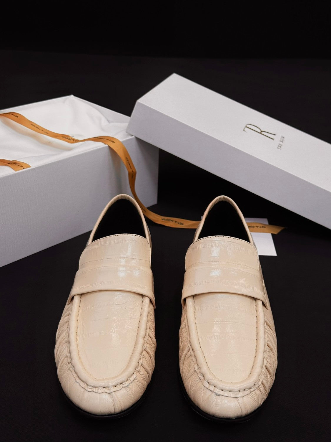 THE ROW Women's Fashion Classic Round Toe Slip On Loafers With Pleated Leather Embossing Pleated Texture Slip On Loafers Shoes #79179