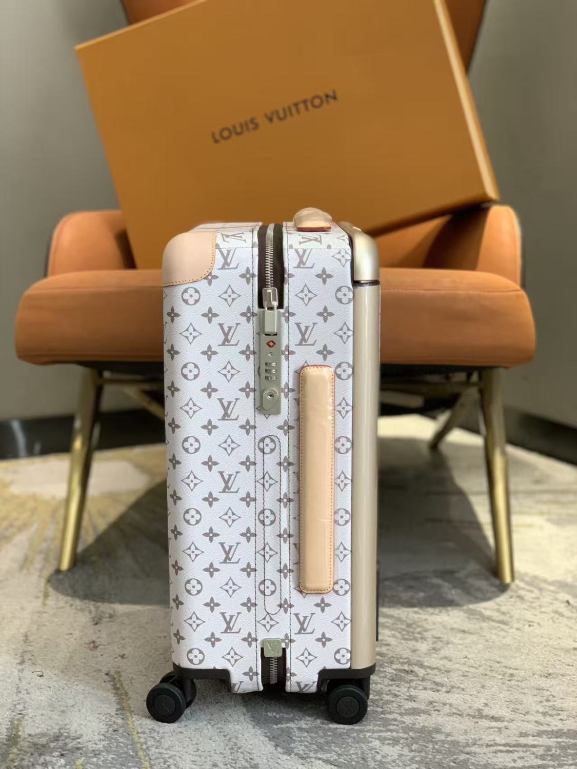 Louis Vuitton Horizon Beige Men's/women's 55cm Beige Alphabet Canvas Trolley Suitcase Fashion Luggage Box Bag Bags M10280 #82128A