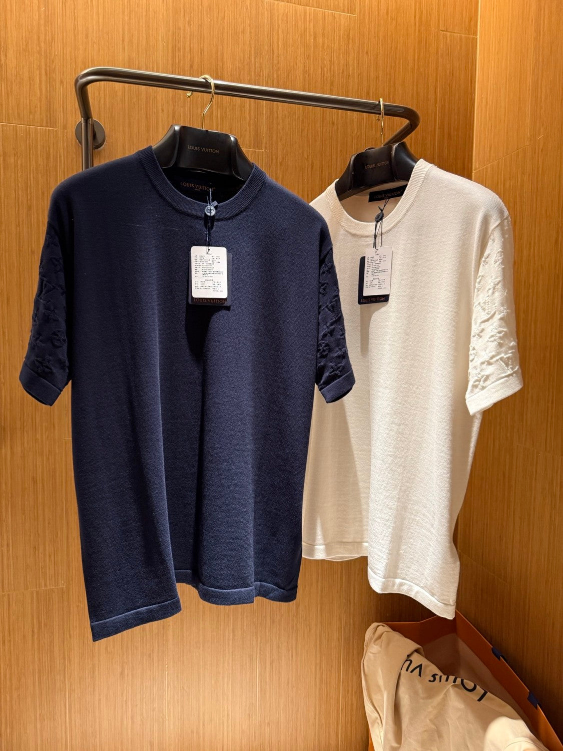 Louis Vuitton Men's Summer Solid Color Letter Printed Sleeve Cotton Round Neck Short Sleeve T-Shirt #76252