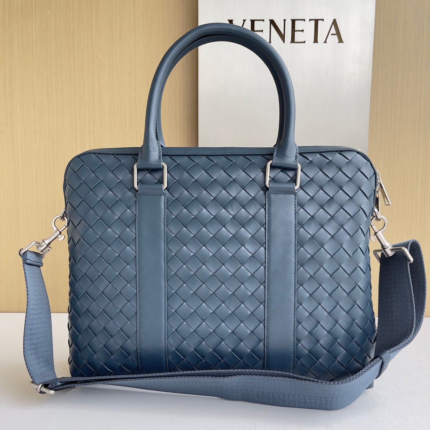 Bottega Veneta Intrecciato Men's Solid Color Adjustable Detachable Shoulder Strap Woven Calfskin Briefcase Handbag Bag Bags #77473