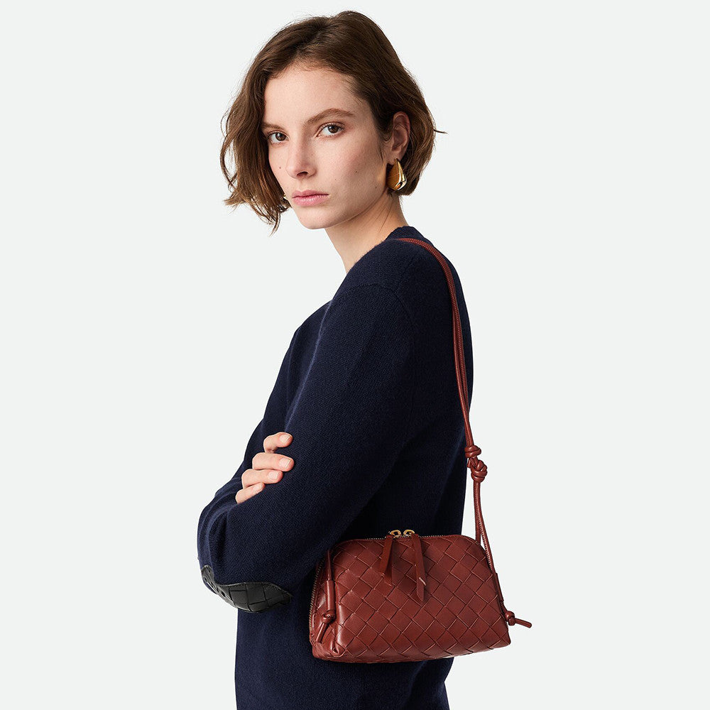 Bottega Veneta Women's Concert Intrecciato Weave Adjustable Tubular Shoulder Strap Sliding Knotted Sheepskin Clutch #332754
