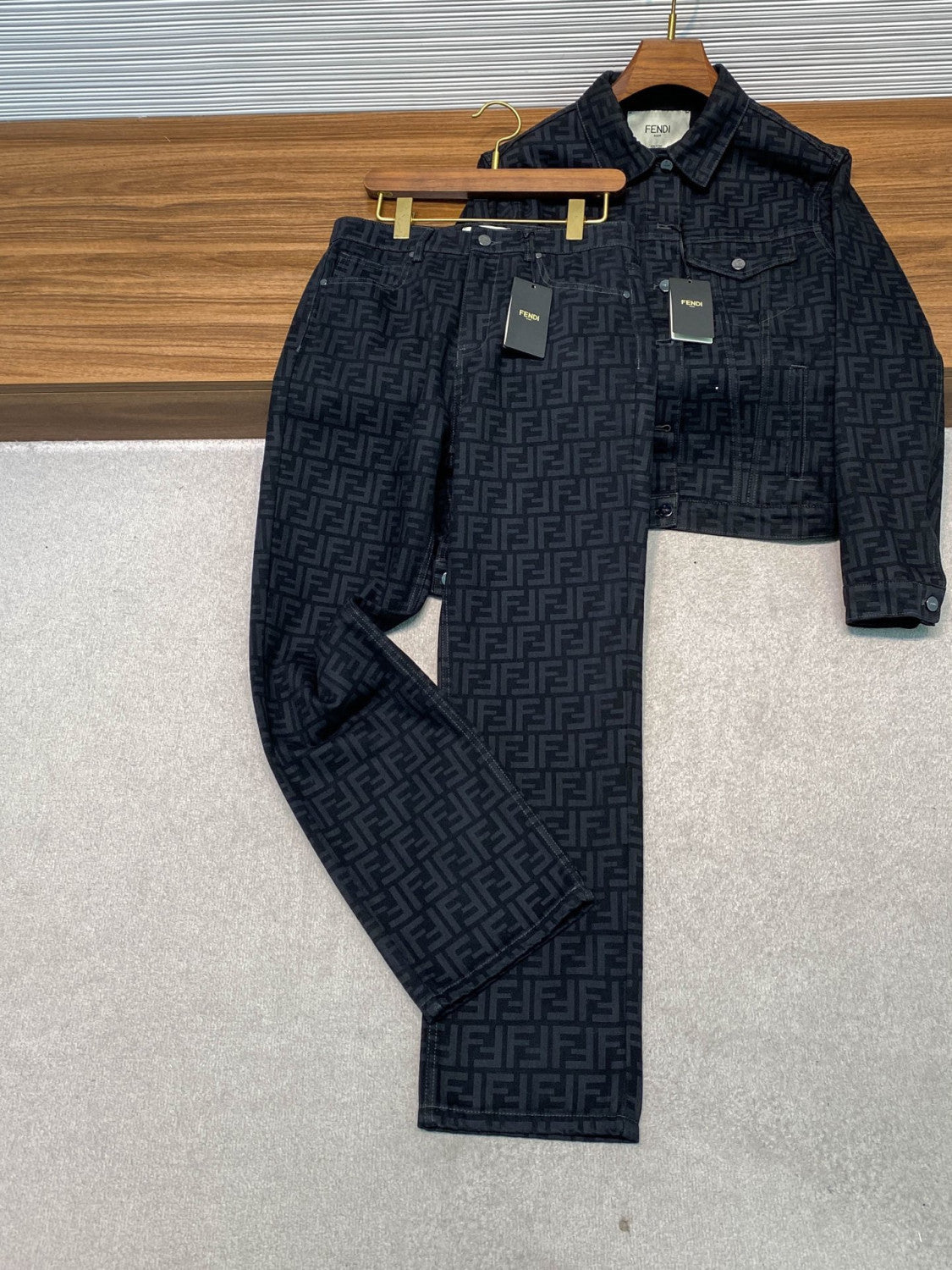 Fendi FF Motif Denim Jacket Long Jeans Jeans Black #333143