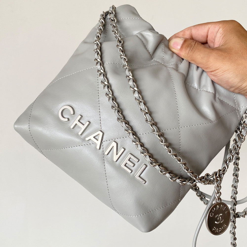 Chanel 22 Bag Mini Bags 18 X 20 X 6.5 CM Collection Link Suede Rivet Style Antique Silver Buckle Italian Bonaudo Suede Calfskin Apricot Silver Buckle Women's Luxury Chain-strap Tote Bag Bags Metallic-colored Leather Tends To Fade Easily  #193540