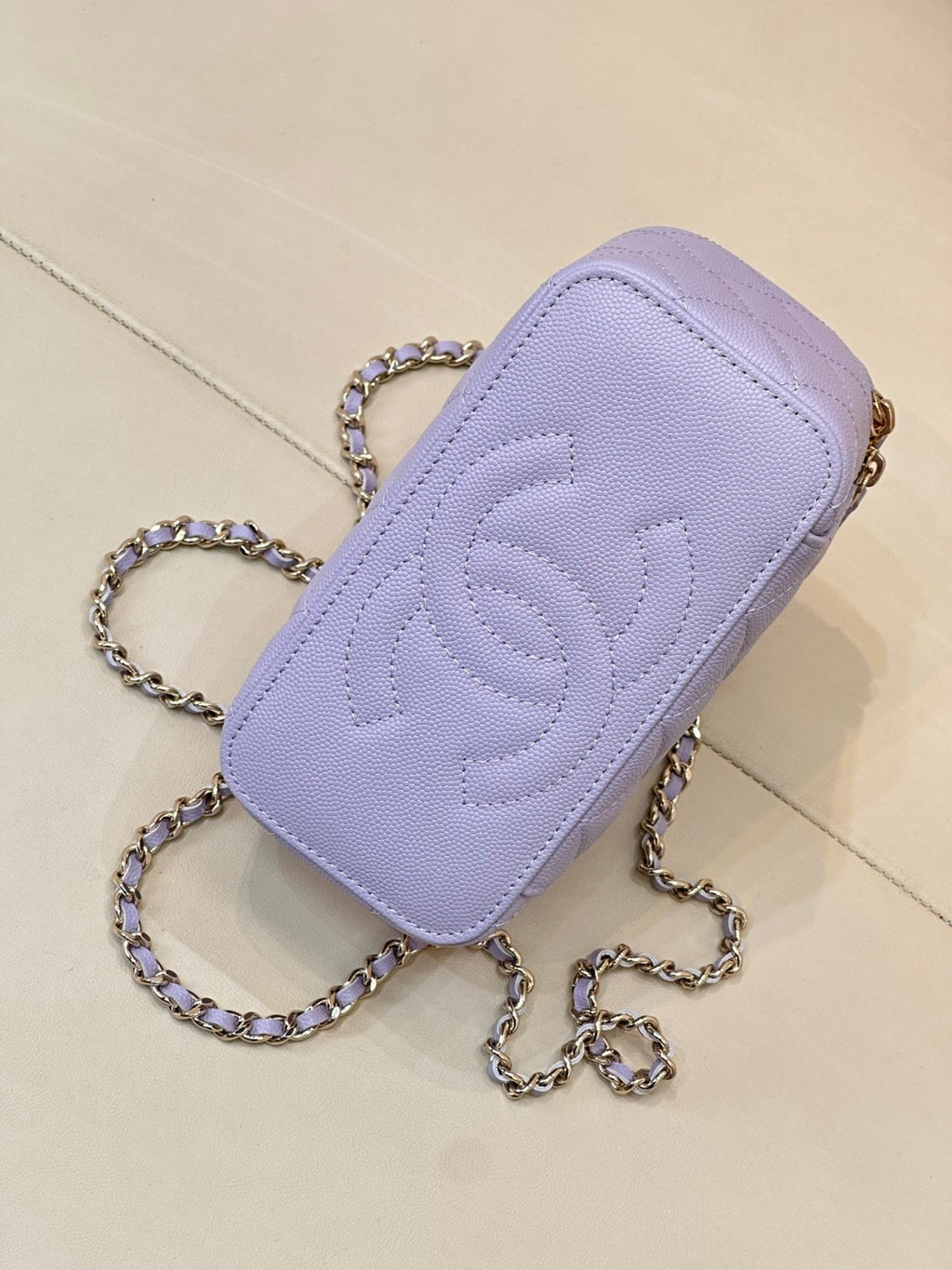 CHANEL Long Vanity With Chain Grained Shiny Calfskin Gold-tone Metal White #383847