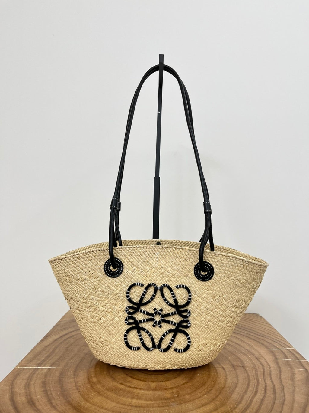 Loewe Small Anagram Basket Bag in Iraca Palm Calfskin Beige Summer Vacation Fashion Elegant Logo Oversized Tote Bag Classic Clutch Bags #82694A