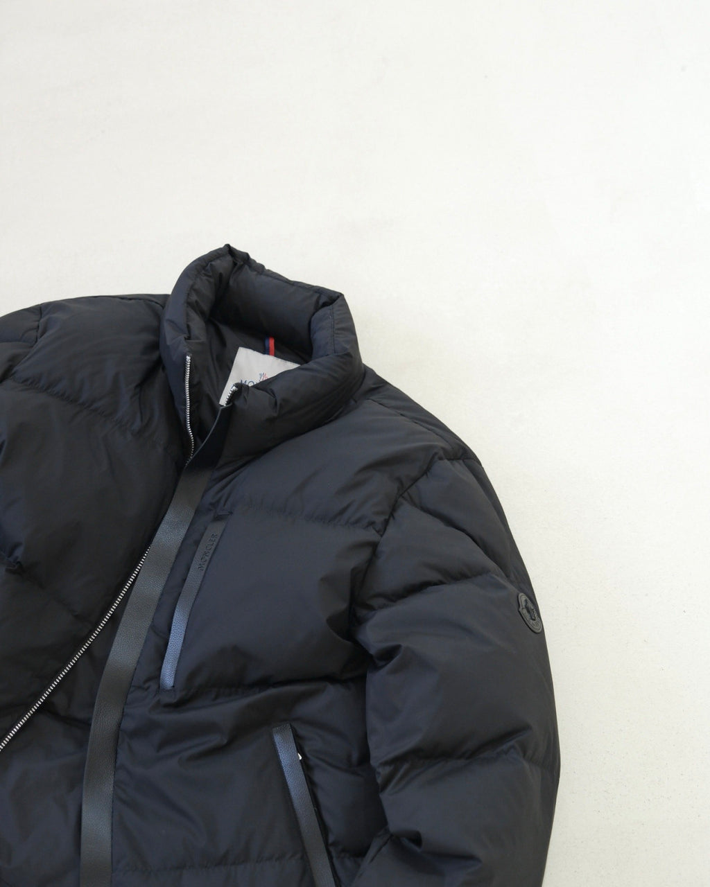 Moncler Besbre Short Down Jacket #336609