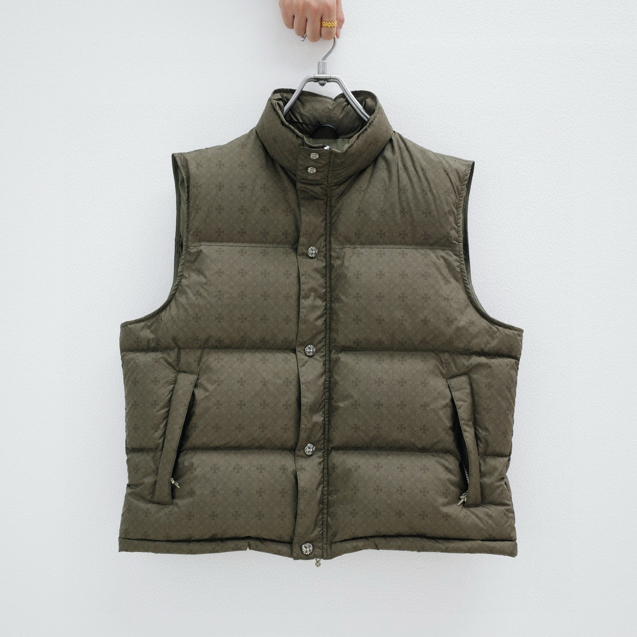 Chrome Hearts Men's And Women's Fall/Winter Fashion Casual Stand Collar Zipper Single Button Hidden Pattern 925 Sterling Silver Hardware Down Sleeveless Vest #79126