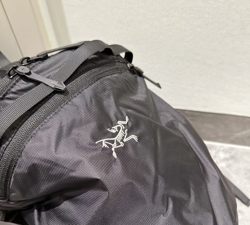 Arcteryx Men's And Women's Solid Color Embroidered Logo Outdoor Multifunctional Boarding Hiking Nylon Shoulder Bag Bags #75342