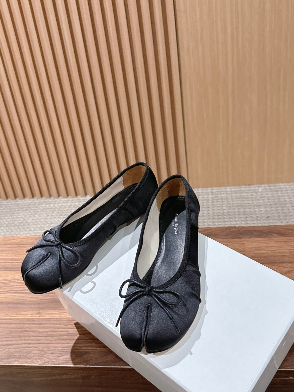 Maison Margiela Ballet Strappy Shoes Tabi Ballerina #383031