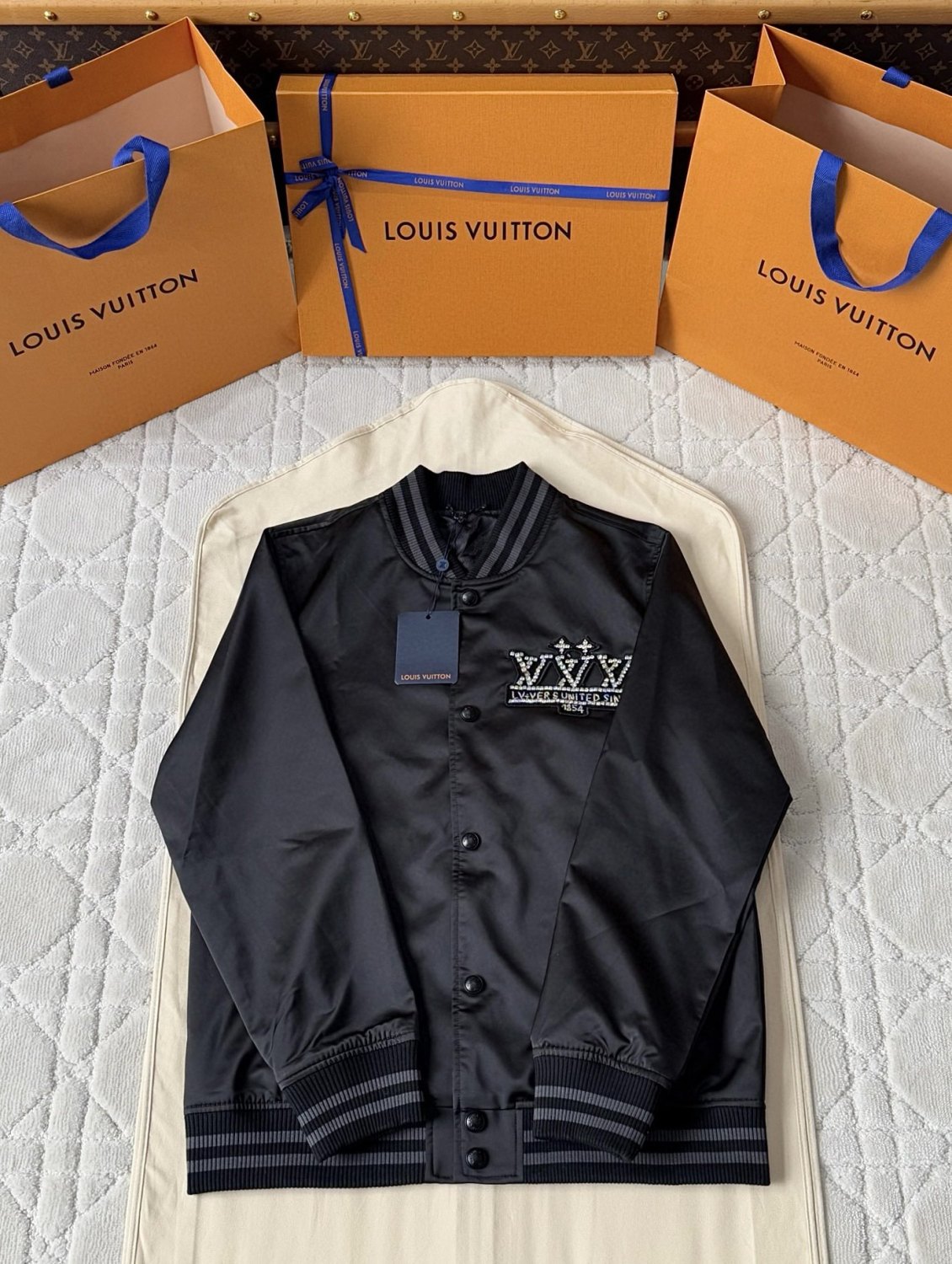 Louis Vuitton Men's Spring And Fall Beaded Embroidery Logo Letters Stand Up Collar Single Breasted Long Sleeved Jacket #76178