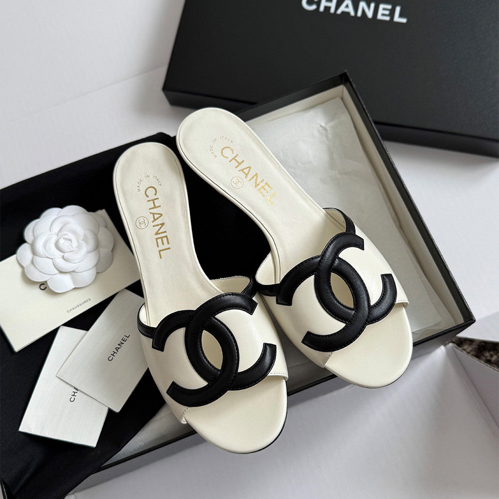 Chanel CC Slippers #381591