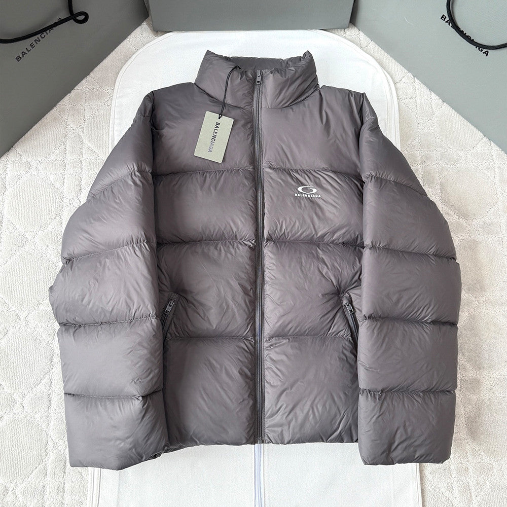 Balenciaga Standard Puffer in Black #334416
