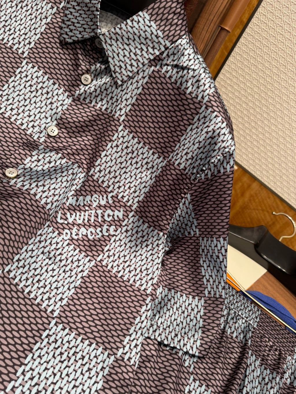 Louis Vuitton Men's Summer Solid Color Checkered Print Single-Breasted Short-Sleeved Shirt and Casual Shorts Set Suit #77177