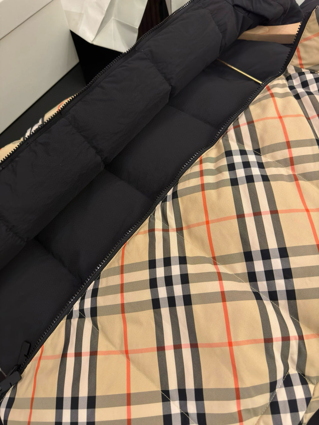 Burberry Men's And Women's Fall/winter Fashion Casual Stand Collar Zipper Checkered Reversible Double Sided Checkered Nylon Padded Vest #79369