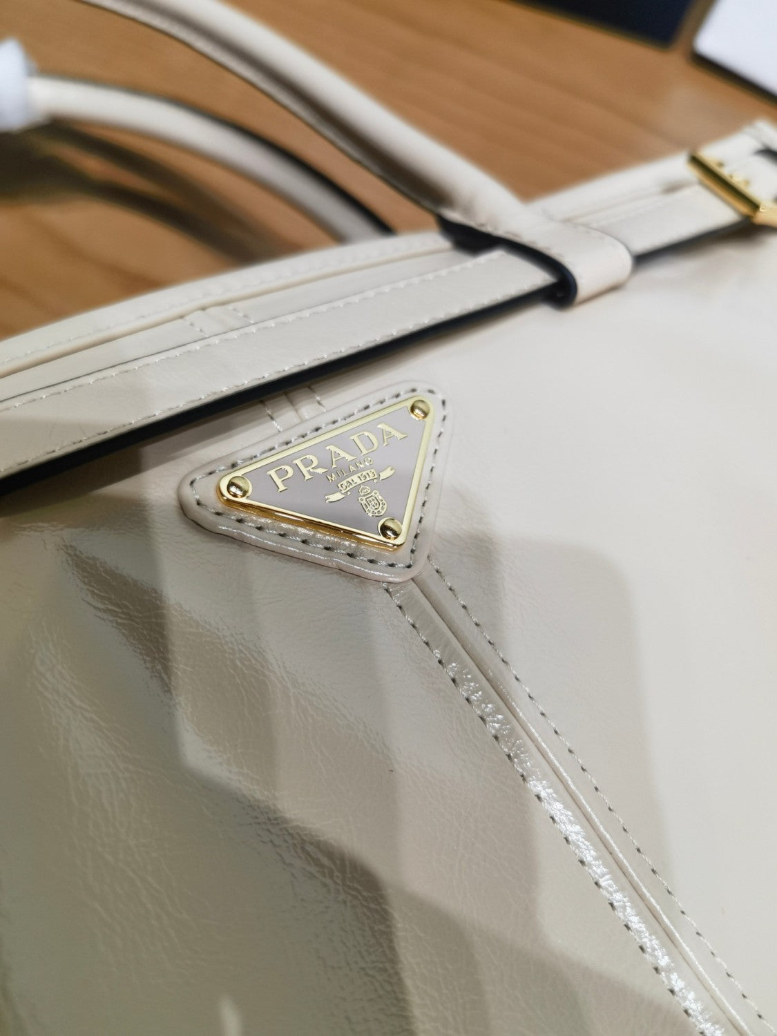 Prada Bonnie Soft Lux Women's Series Solid Color Oil-Waxed Leather Logo Handbag Casual Crossbody Bag Bags #77825