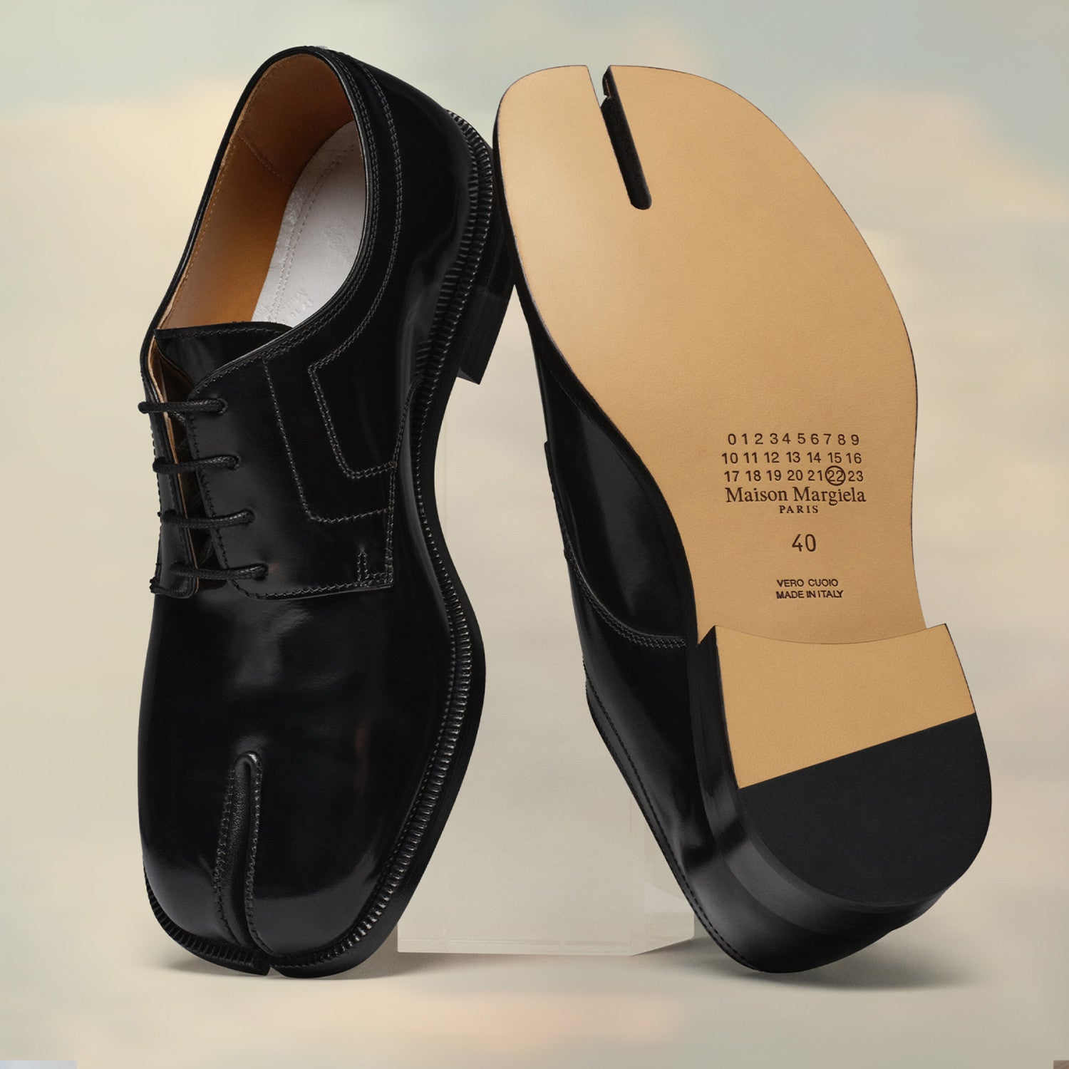 Maison Margiela Tabi Lace-ups Women's Men's Fall And Winter Luxury Black Leather Lace-up Casual Shoes Matte Glossy Leather Low-heeled Leather Shoes #816719