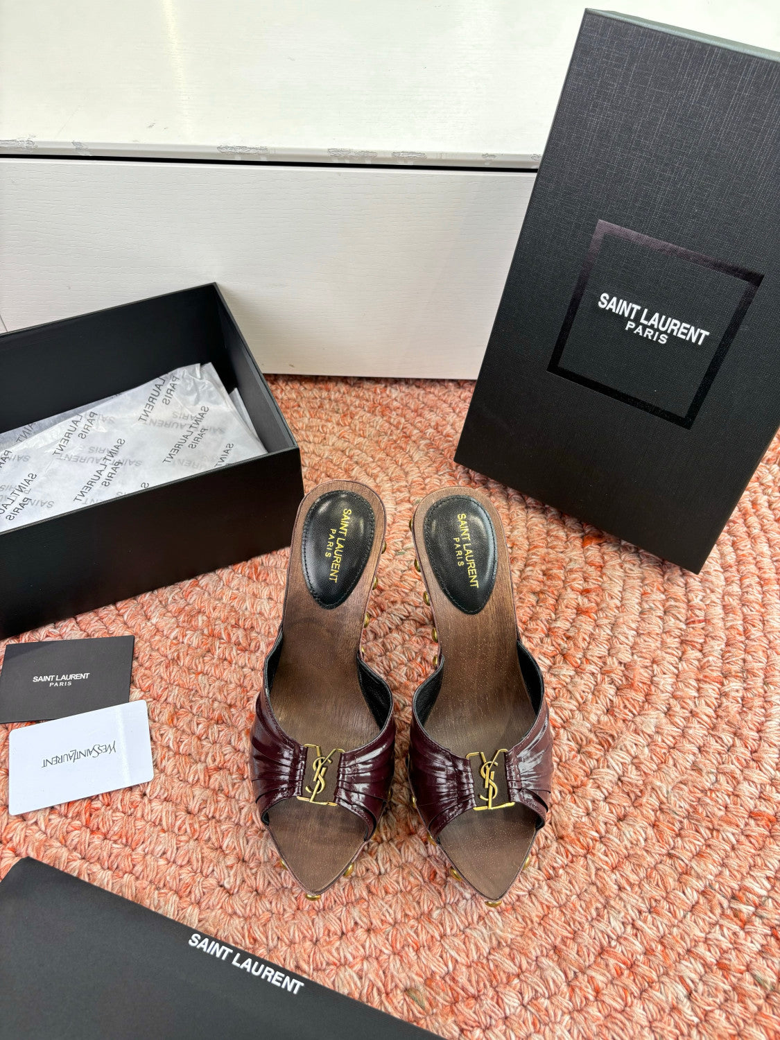 Saint Laurent BABYLONE Clogs in Smooth Leather #379492