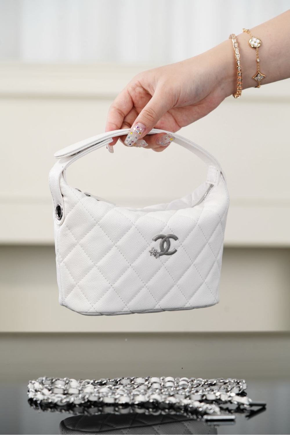 Chanel 25B Silver Buckle Star Double C Lunchbox Bag Single-Shoulder Crossbody Tote Hobo Bag Fashionable White Chain Handbag Bags #193527