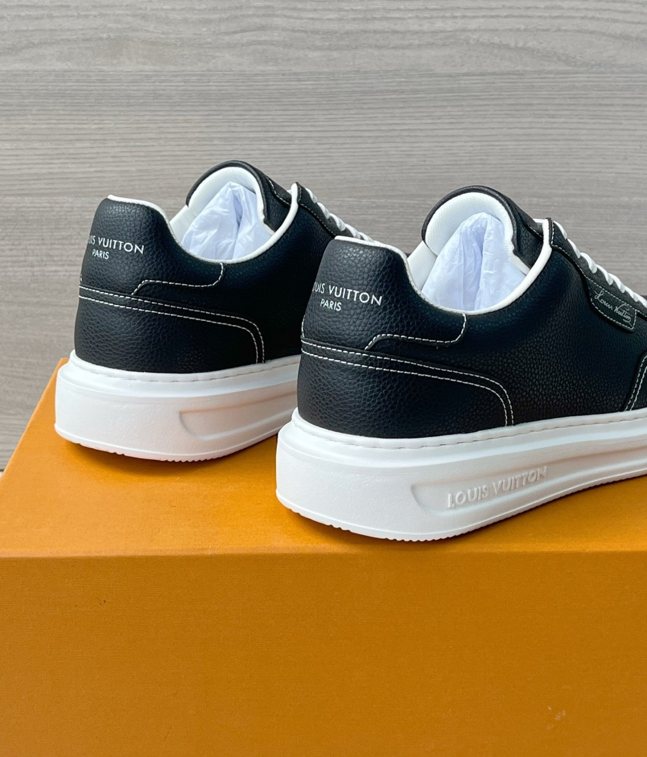 LOUIS VUITTON Beverly Hills Sneaker Shoes #380296
