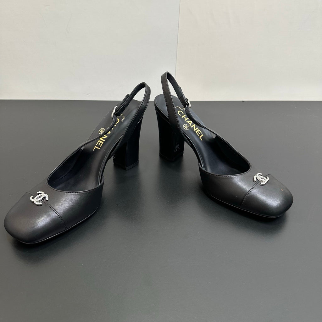 Chanel 9cm Heel Height Double C Thick Heel Back Hollow Color Block Stitching High Heel Sandals #333233
