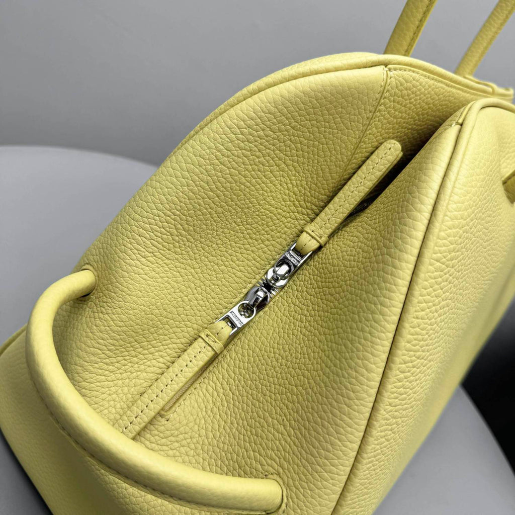 Jacquemus Le Turismo Women's Solid Bow Detail Zipper Closure Grained Leather Bowling Bag Tote Bags #75167