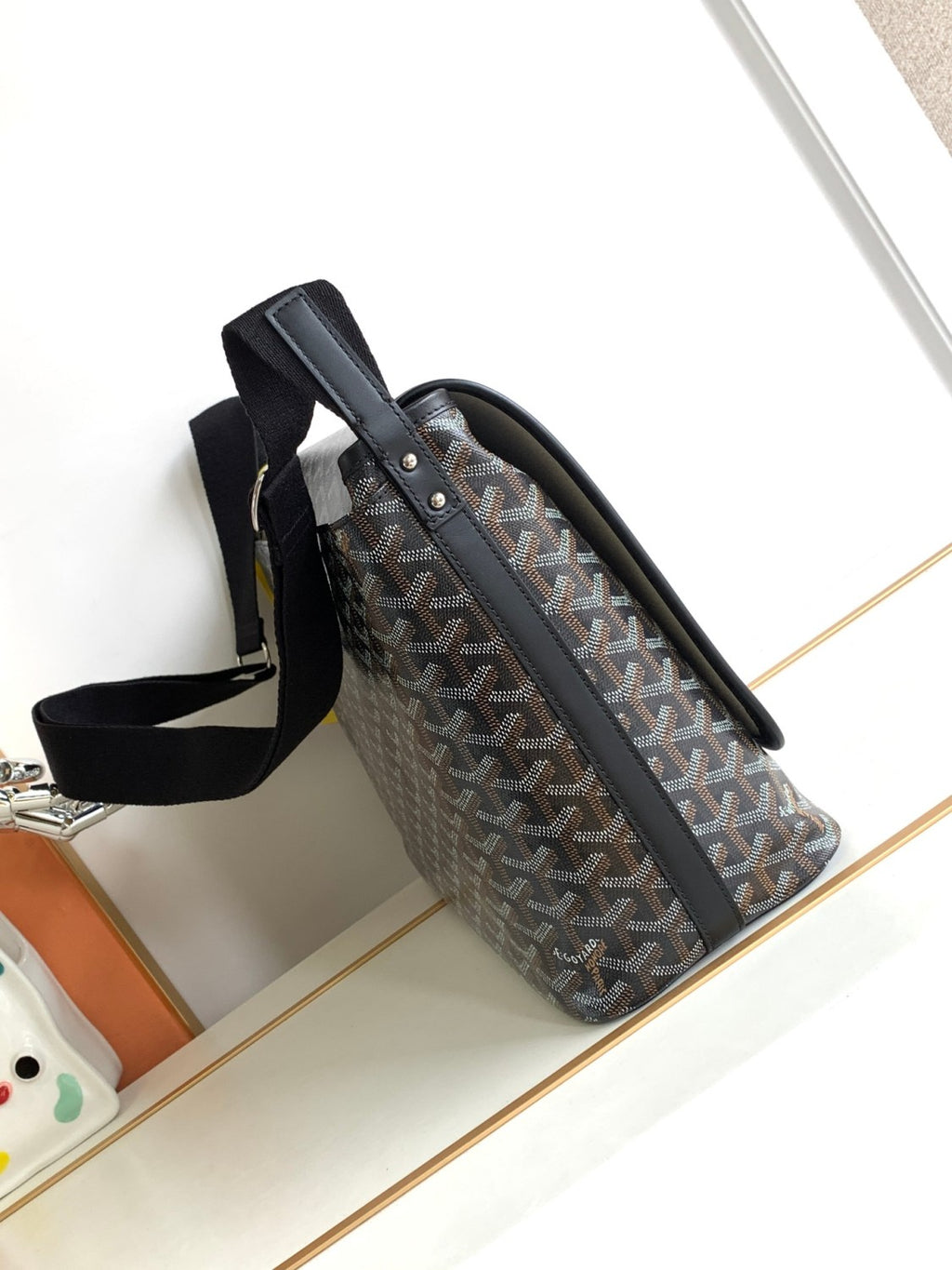 Goyard Medium Messenger Bag Shoulder Bag #95153