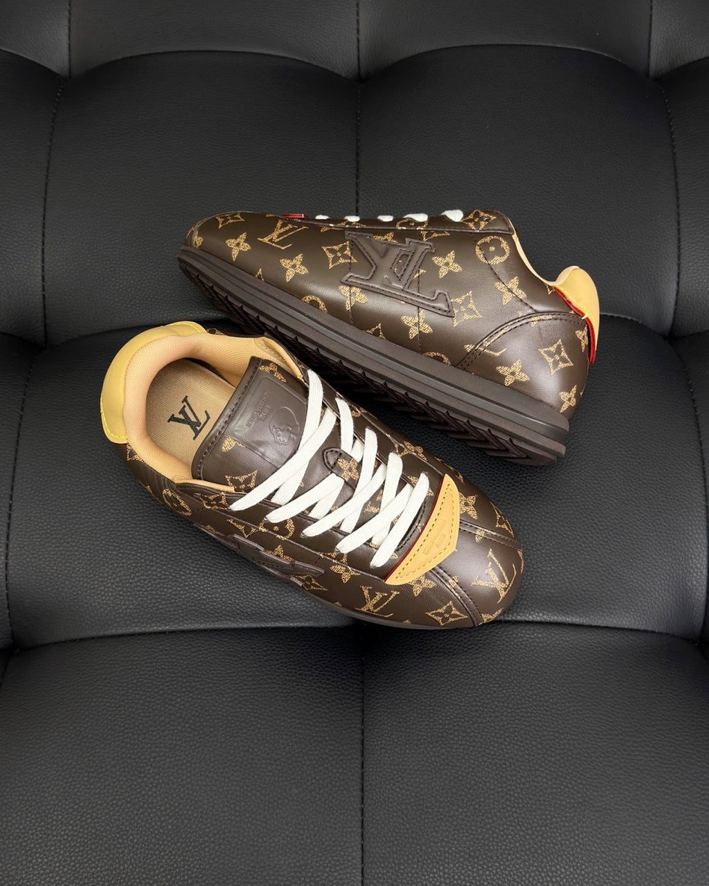 Louis Vuitton LV BUTTERSOFT Men's and Women's Spring/Summer Fashion Casual Round Toe Lace Up Logo Letter Decorated Leather Low Top Printed Sneakers Casual Shoes #78846  #335472