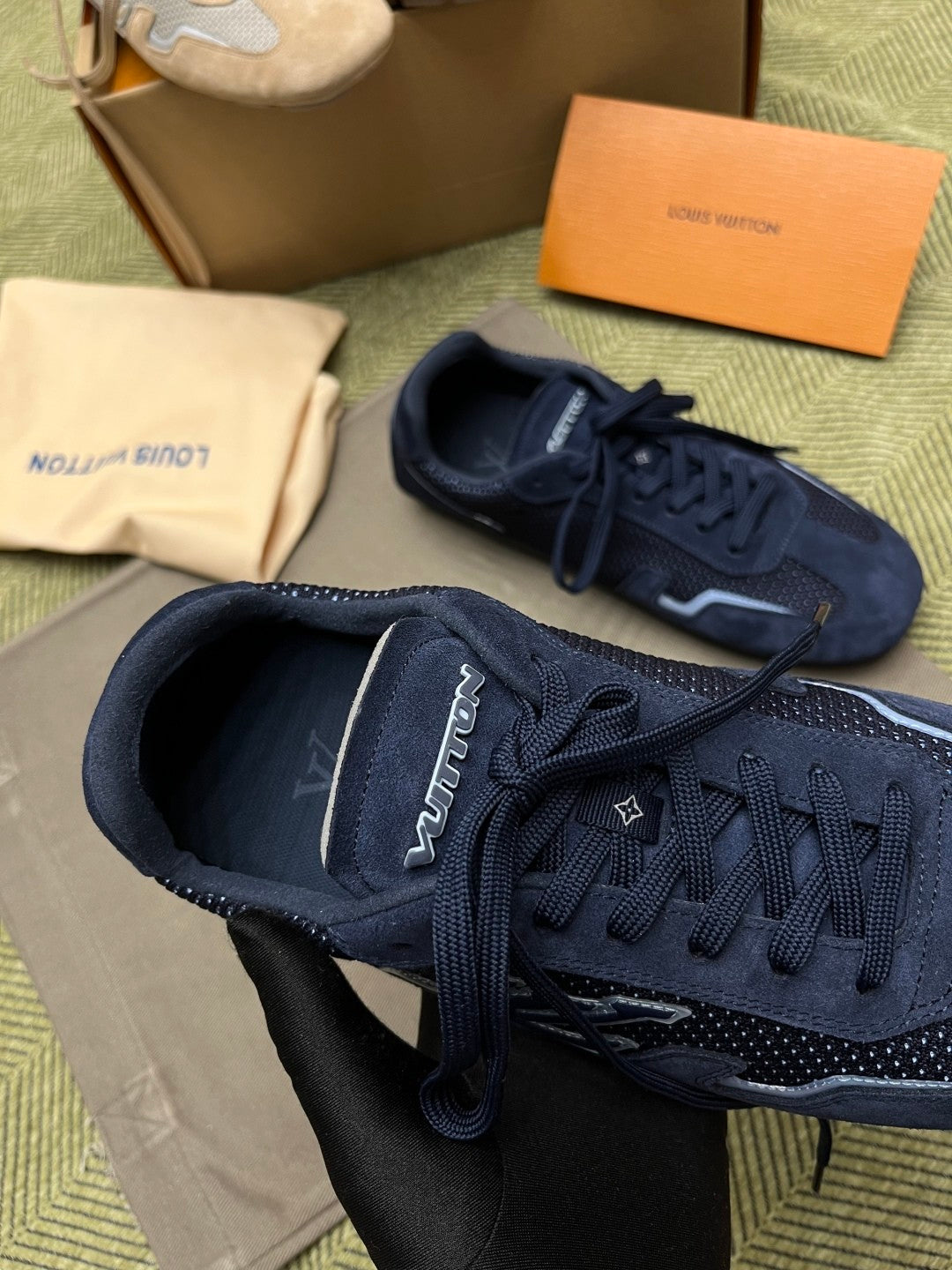 Louis Vuitton LV RALLY Men's Spring/Autumn Classic Casual Round Toe Lace Up Low Top Thin Sole Casual Shoes Sports Shoes 1AHTZG #78188