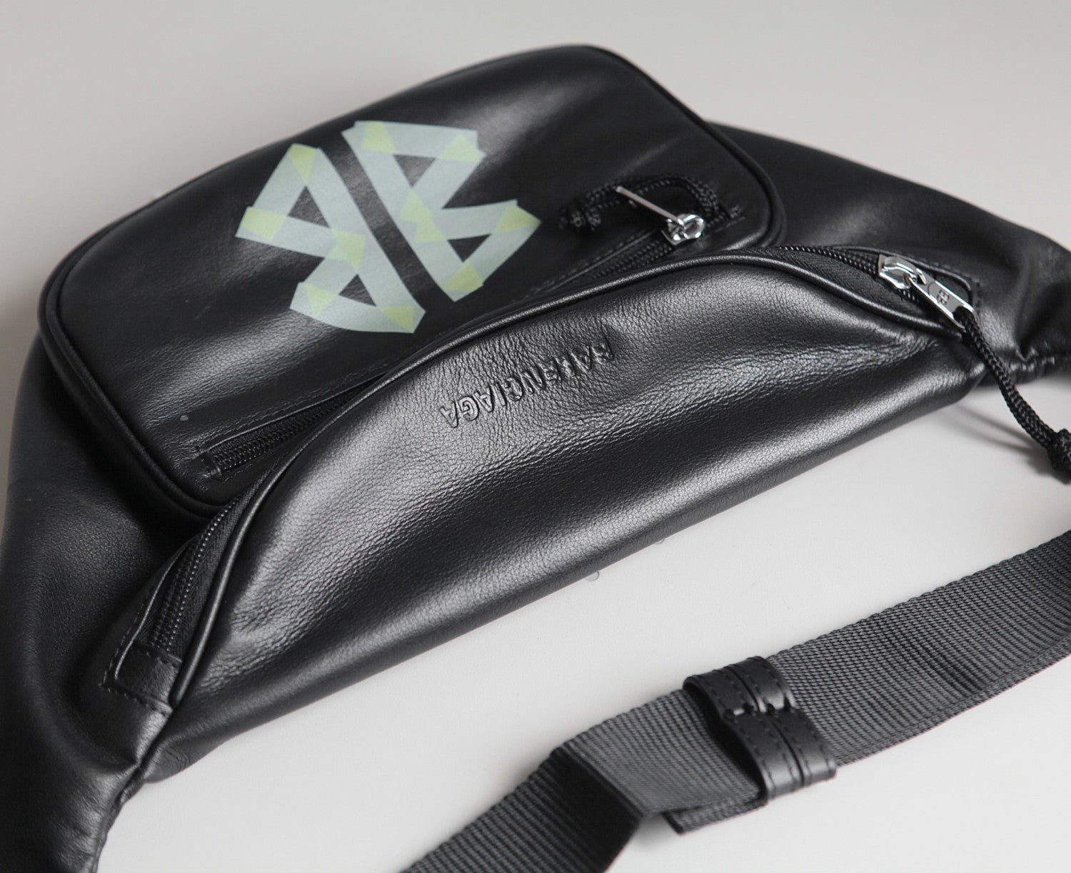 Balenciaga Explorer Men's Letter Print Zipper Closure Black Grained Cowhide Leather Single Shoulder Crossbody Belt Bag Bags #77711